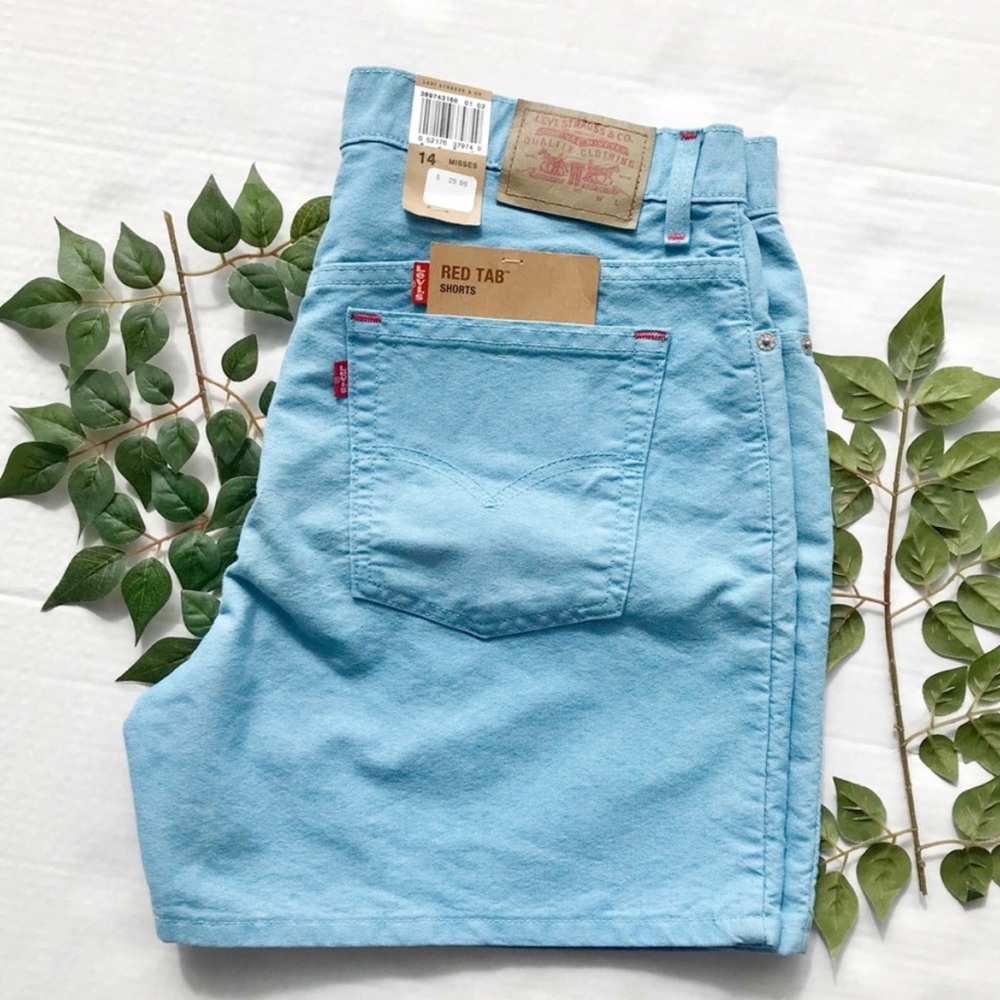 🆕w/tags Levi's High-Waisted Shorts